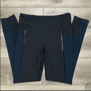 Athleta 29” Stellar‎ Mid Rise Two Toned Ankle Pants Black Blue Size MT